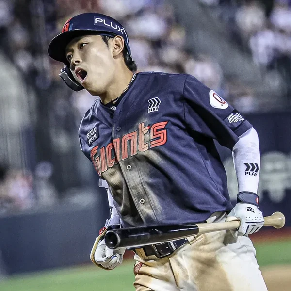 Popular photo full of fans’ love for Hwang Seongbin