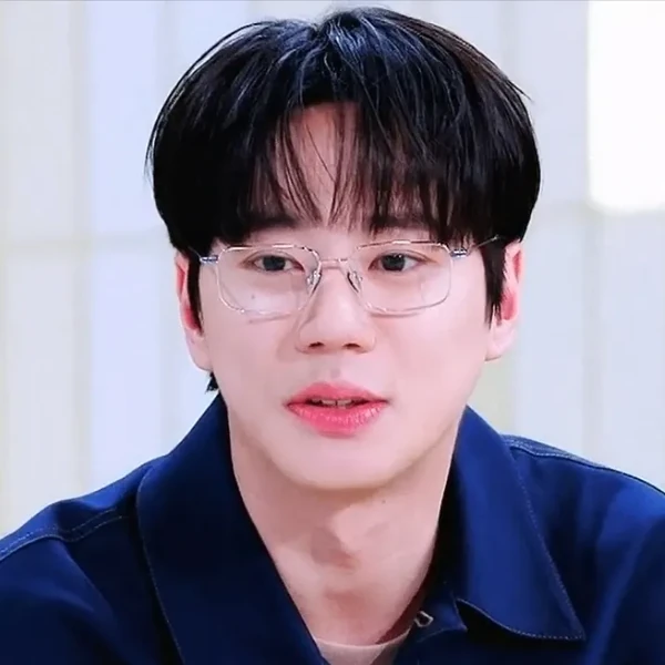 The most loved look of Lee Junyoung today