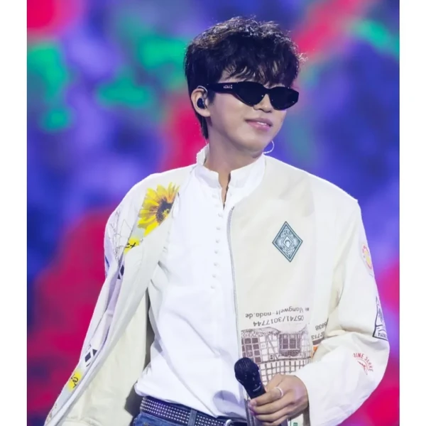 Foto populer Lim Youngwoong yang penuh cinta dari penggemar