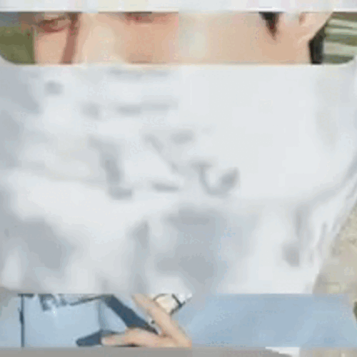 Popular photo full of fans’ love for Kim Seonho
