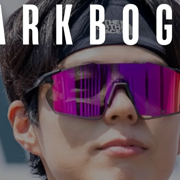 Popular photo full of fans’ love for Park Bogum