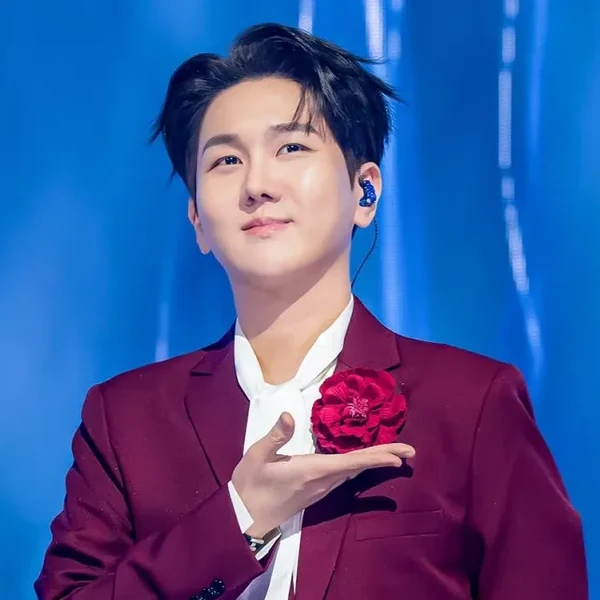 The most loved look of Kim Soochan today