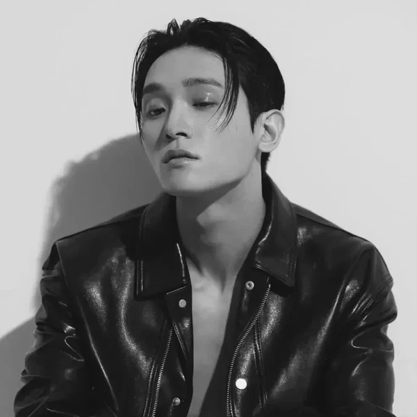 The most loved look of Choi Hojong today