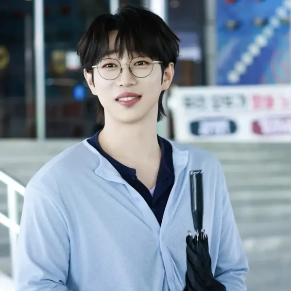오늘 가장 사랑받은 안성훈의 모습