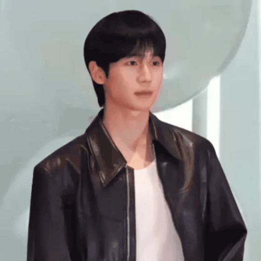 idolProfile