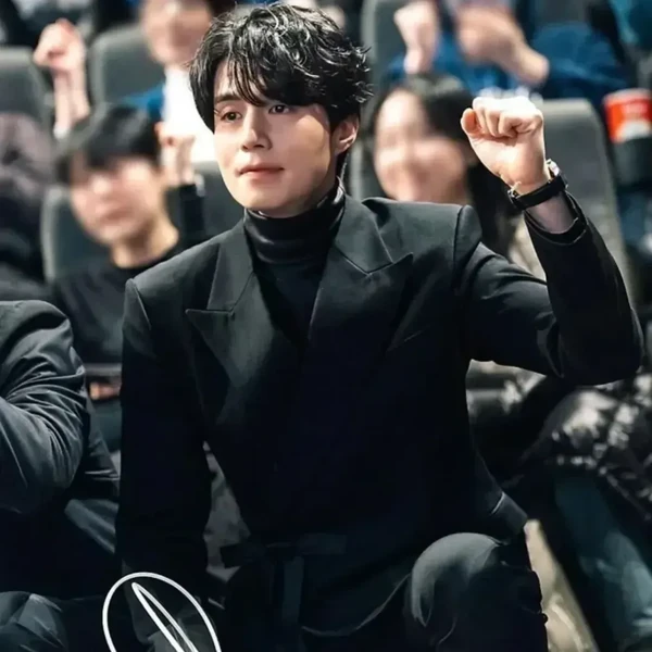 Popular photo full of fans’ love for Lee Dongwook