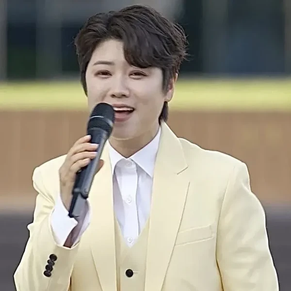 The most loved look of Ma Ijin today