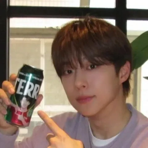 The most loved look of Bae Inhyuk today