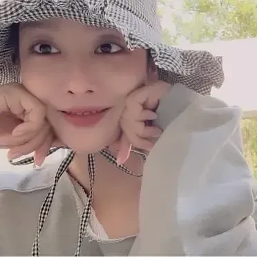 Penampilan Cha Jooyoung yang paling disukai hari ini