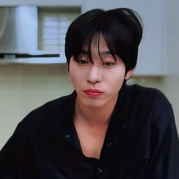 Foto populer Ahn Hyoseop yang penuh cinta dari penggemar