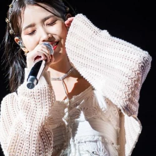 오늘 가장 사랑받은 아이유의 모습