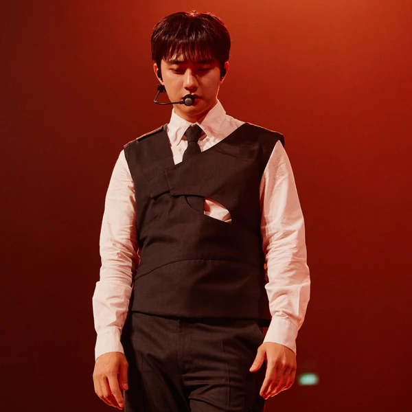 The most loved look of Doh Kyungsoo (D.O.) today