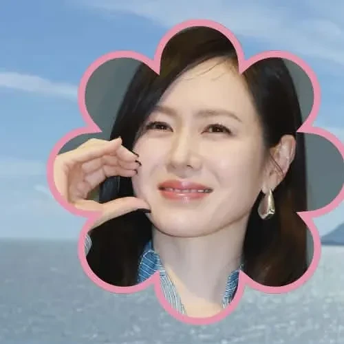 Foto populer Son Yejin yang penuh cinta dari penggemar