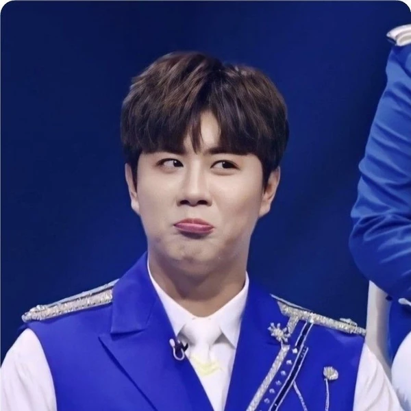 The most loved look of Jin Haesung today