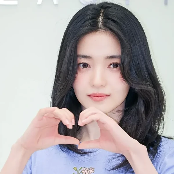 Popular photo full of fans’ love for Kim Taeri