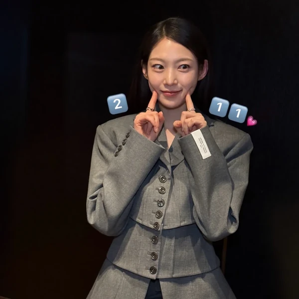 The most loved look of Gong Seungyeon today