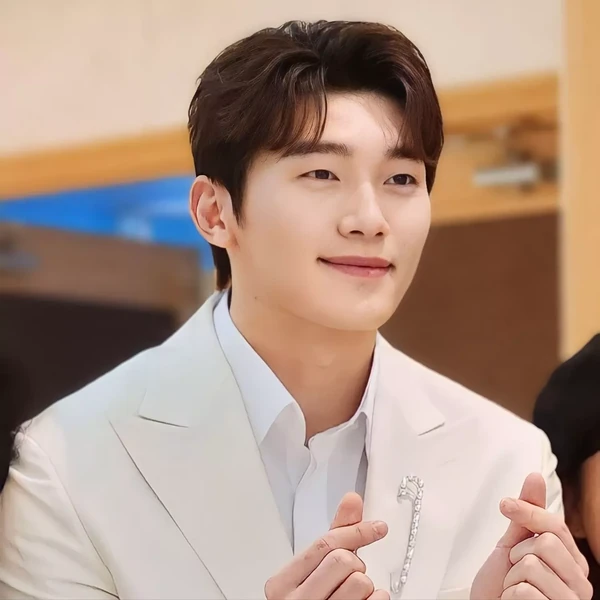 Popular photo full of fans’ love for Jeon Jonghyeok