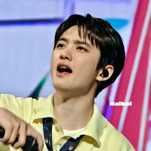 Penampilan Doh Kyungsoo (D.O.) yang paling disukai hari ini