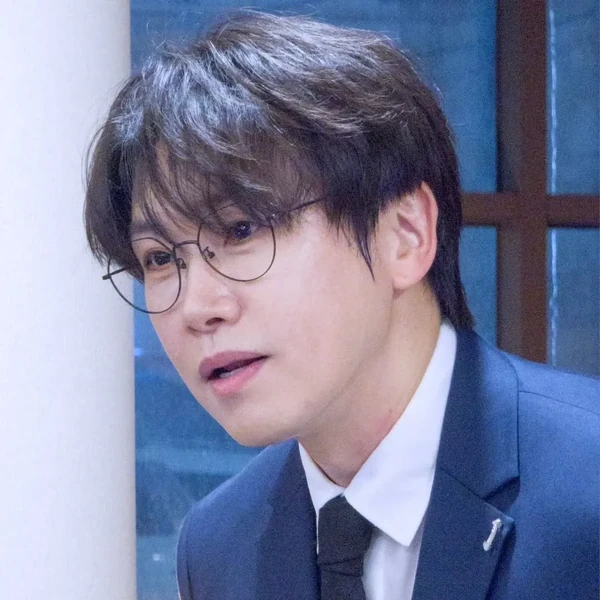 The most loved look of Chungil today