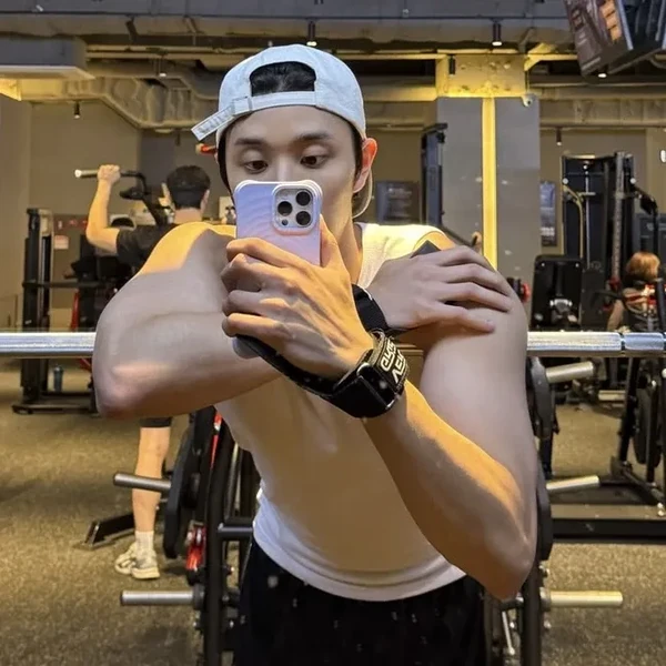The most loved look of Kim Jaewon today