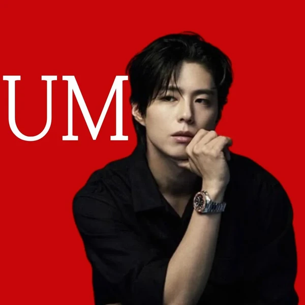 Popular photo full of fans’ love for Park Bogum