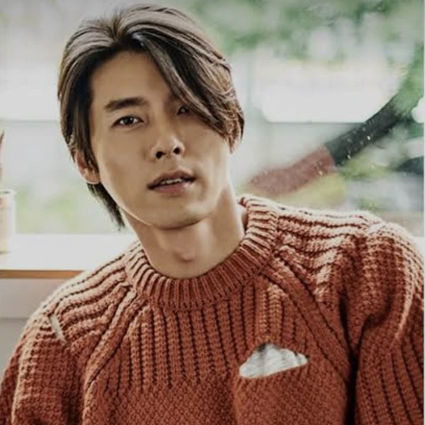The most loved look of Hyun Bin today