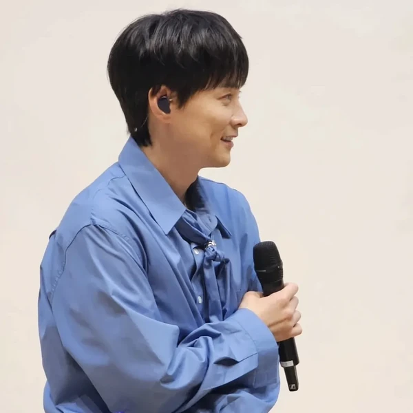 오늘 가장 사랑받은 민경훈의 모습