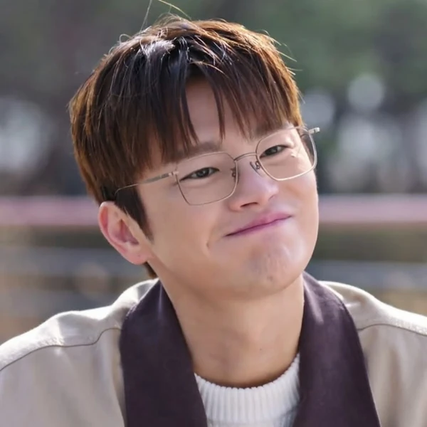 Popular photo full of fans’ love for Seo Inguk