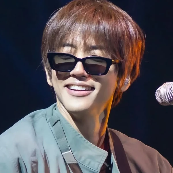 Popular photo full of fans’ love for Lee Seungyoon
