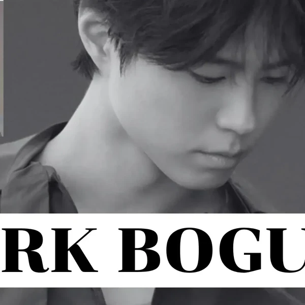 The most loved look of Park Bogum today
