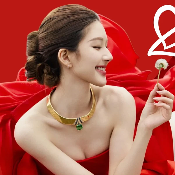Popular photo full of fans’ love for Zhao Lusi