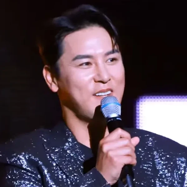 The most loved look of Jang Minho today