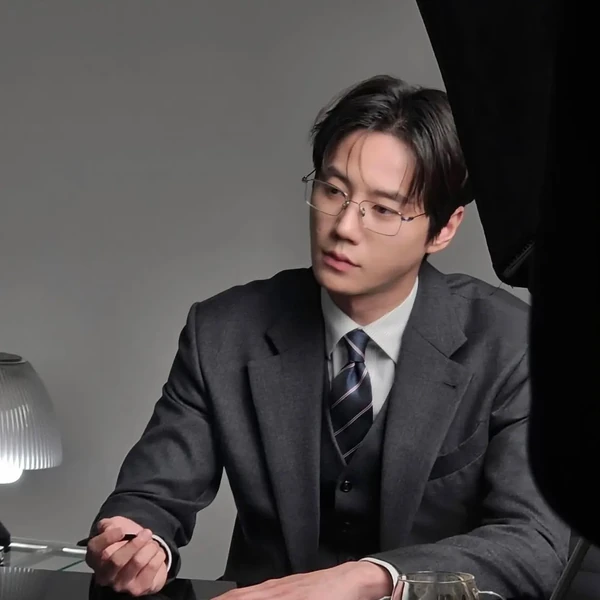 Representative photo of Lee Junyoung showing their charm
