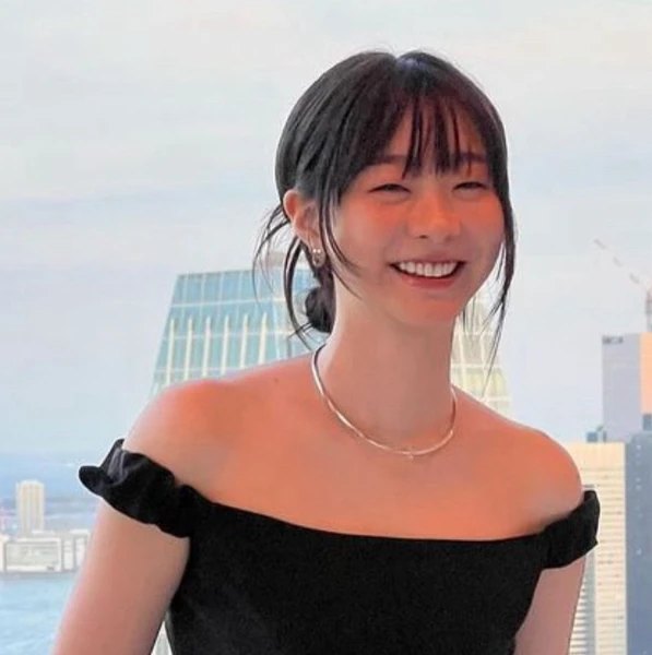 Popular photo full of fans’ love for Kim Dami