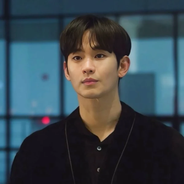 Popular profile image of Kim Soohyun selected by vote