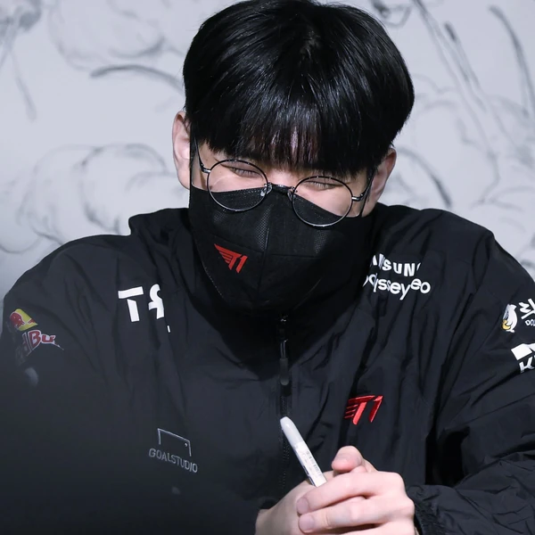 Popular profile image of Oner selected by vote