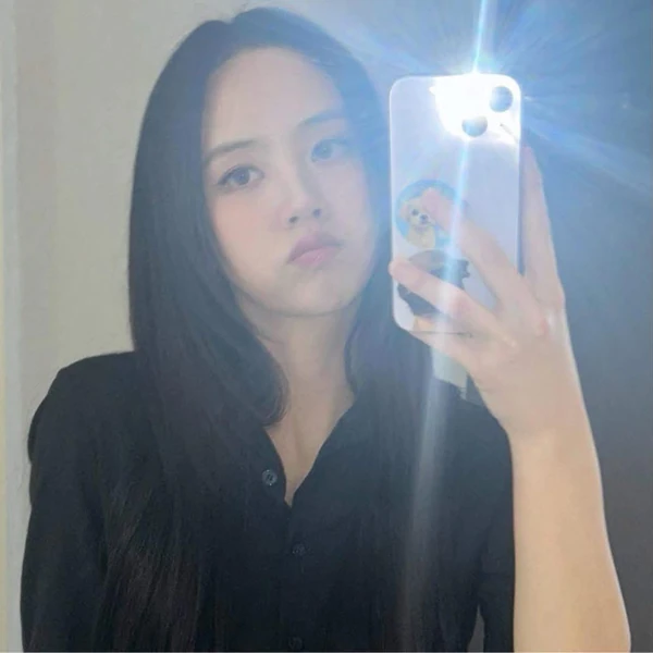 Representative photo of Kim Sohyun showing their charm
