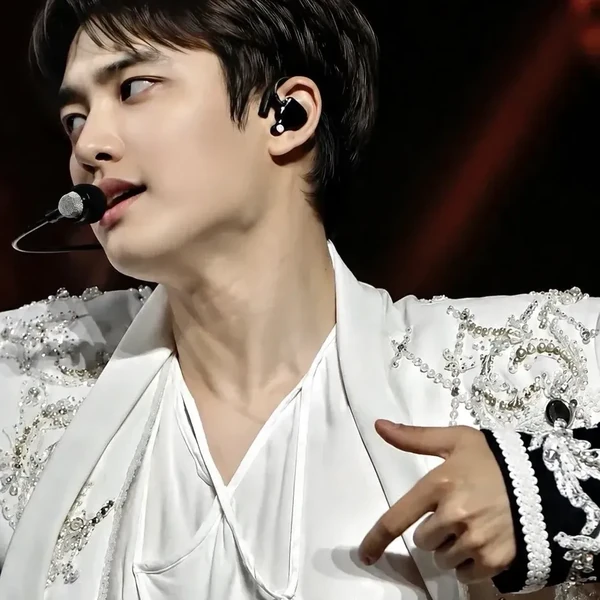Momen terbaik Doh Kyungsoo (D.O.) pilihan penggemar