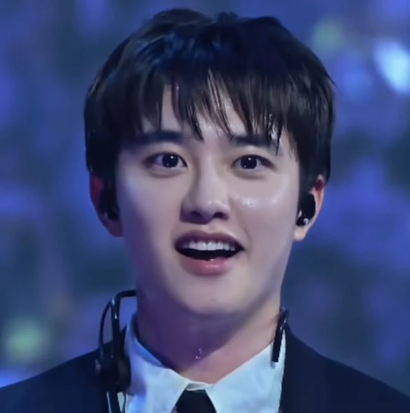Foto populer Doh Kyungsoo (D.O.) yang penuh cinta dari penggemar