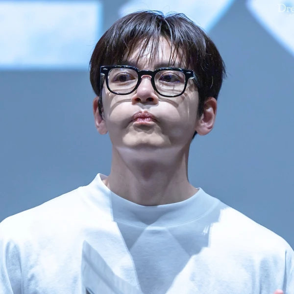 The most loved look of Ji Changwook today