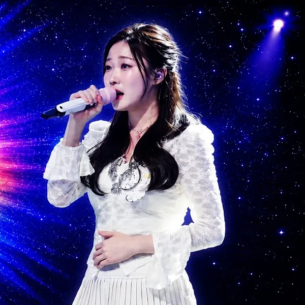 The most loved look of Jung Seojoo today