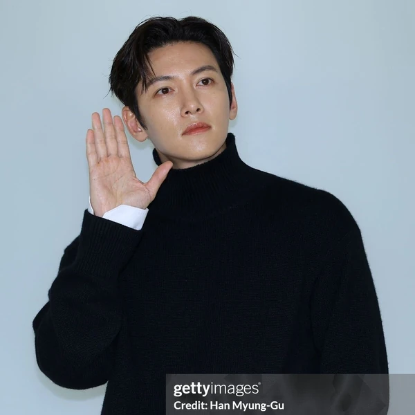The most loved look of Ji Changwook today