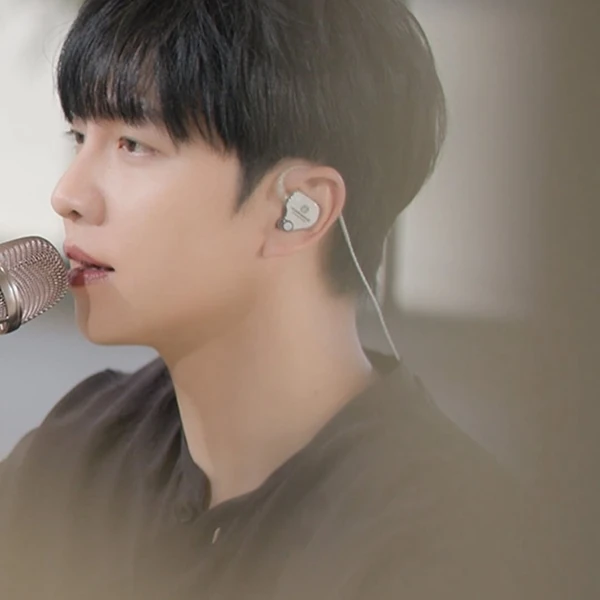 Penampilan Lee Seunggi yang paling disukai hari ini