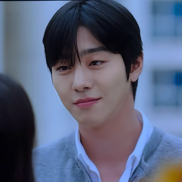 Top moment of Ahn Hyoseop chosen by fans