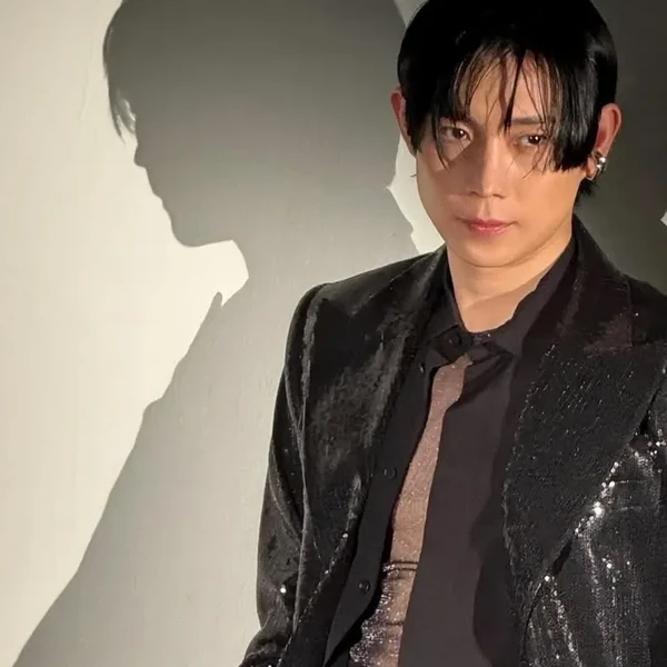 Popular photo full of fans’ love for Kim Youngdae