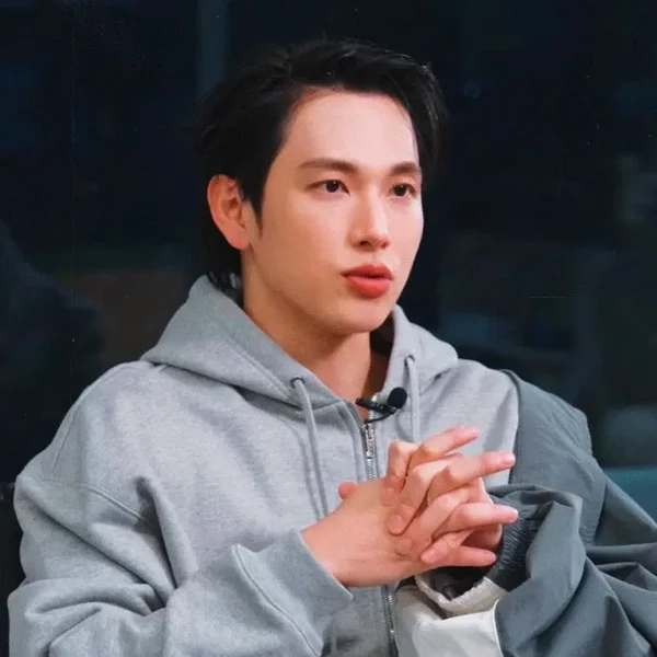 The most loved look of Yim Siwan today