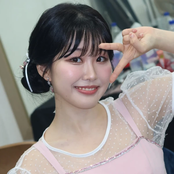 The most loved look of Hong Seongyun today