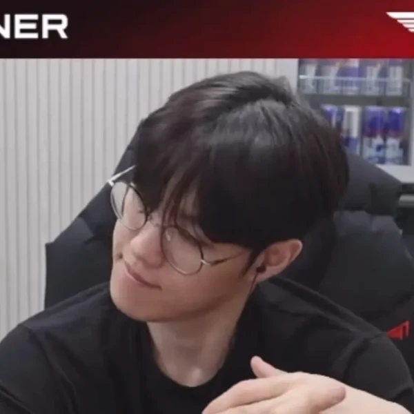 Foto profil populer Oner yang dipilih melalui voting