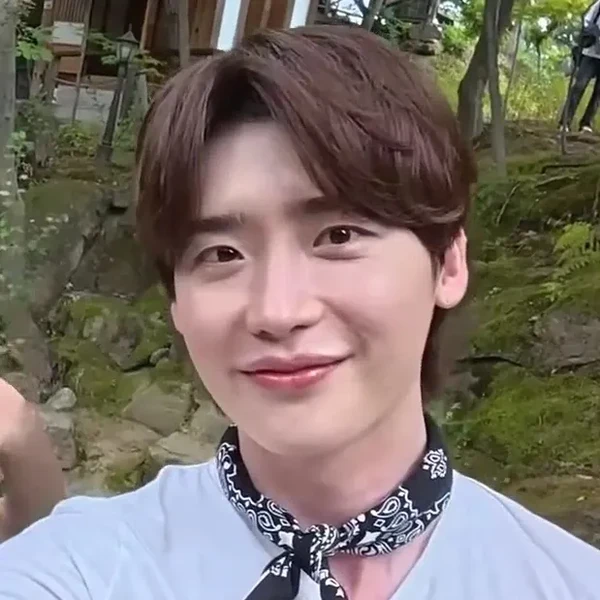 Top moment of Lee Jongsuk chosen by fans