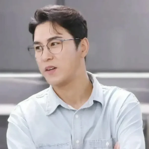 Popular photo full of fans’ love for Jang Minho